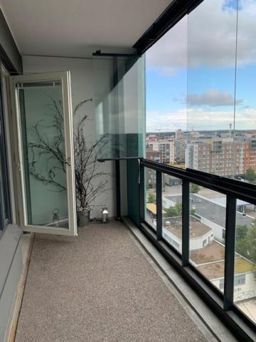 Modern One Bedroom City Apartment Nearby Airport Vanda Eksteriør bilde